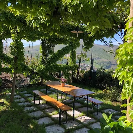B&b/ Appartments Capolavigna
